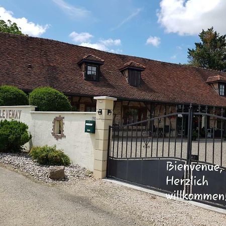 Frontenaud Le Venay B&B 외부 사진